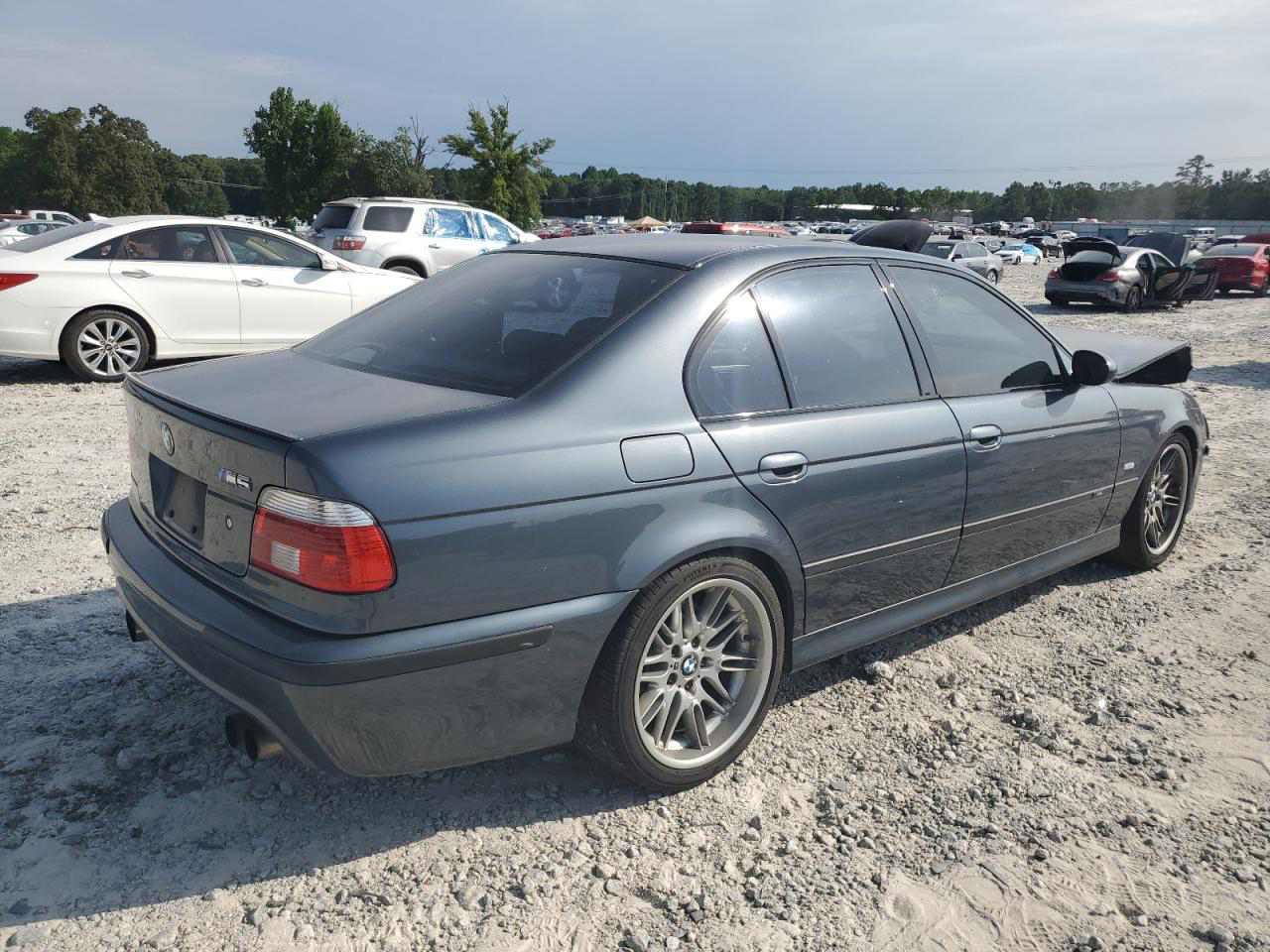 2001 BMW M5